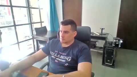 Snapshot of the_dark_knive_ chatting on 5, 10, 2025 the_dark_knive_ online show from 5, 10, 2025