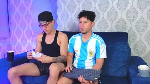 Snapshot of the_dean_boy chatting on 2, 10, 2025 Ithan and Leo online show from 2, 10, 2025