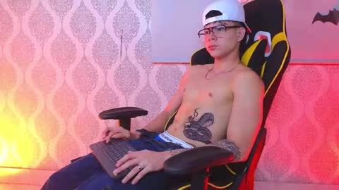 Snapshot of the_dean_boy chatting on 19, 10, 2025 Ithan and Leo online show from 19, 10, 2025