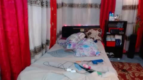 Snapshot of the_girl_nxt_door chatting on 13, 2, 2025 samm online show from 13, 2, 2025