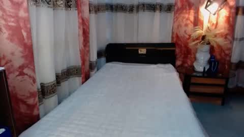 Snapshot of the_girl_nxt_door chatting on 18, 2, 2025 samm online show from 18, 2, 2025