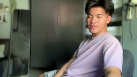 Snapshot of the_josefshow chatting on 5, 11, 2025 MrTakeItOff online show from 5, 11, 2025