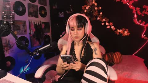 ...  ... online show from 10, 12, 2024