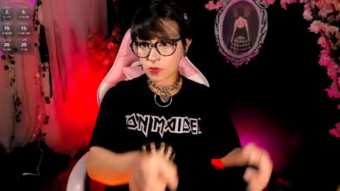 ...  ... online show from 15, 4, 2026