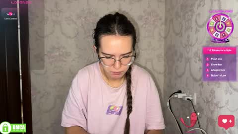 Snapshot of the_princese chatting on 1, 11, 2025 Alice online show from 1, 11, 2025