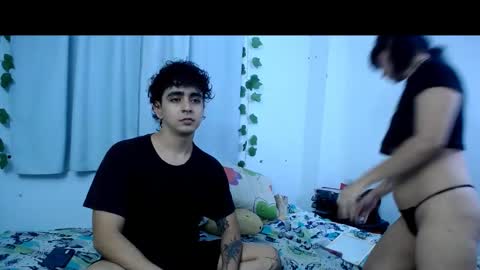 Snapshot of the_r00m chatting on 6, 11, 2025 Jaime Angela online show from 6, 11, 2025