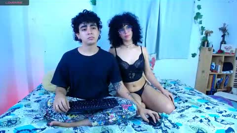 Snapshot of the_r00m chatting on 13, 12, 2025 Jaime Angela online show from 13, 12, 2025