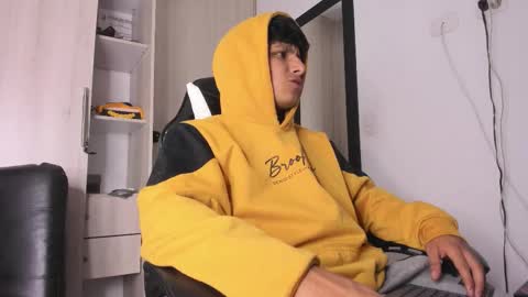 Snapshot of the_weed_guys chatting on 12, 10, 2025 Danny online show from 12, 10, 2025