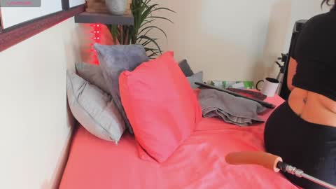 K R I S T E N online show from 19, 12, 2024