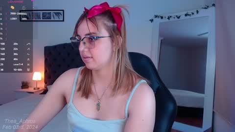 Snapshot of thea_aphros chatting on 3, 2, 2025 Diosa Afrodita online show from 3, 2, 2025