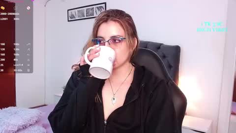 Snapshot of thea_aphros chatting on 11, 2, 2025 Diosa Afrodita online show from 11, 2, 2025
