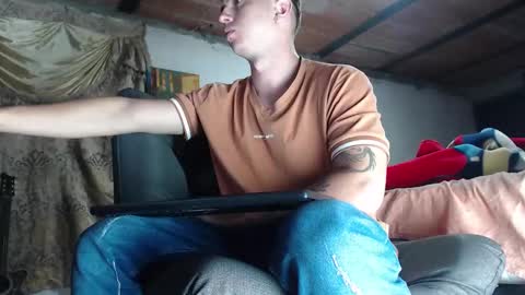 Snapshot of theangelmiguel chatting on 8, 3, 2025 Miguel Angel online show from 8, 3, 2025