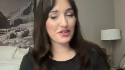 Girl Next Door  online show from 26, 4, 2026