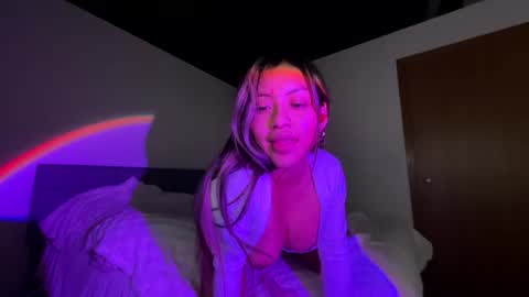 Latina Mami online show from 25, 7, 2026