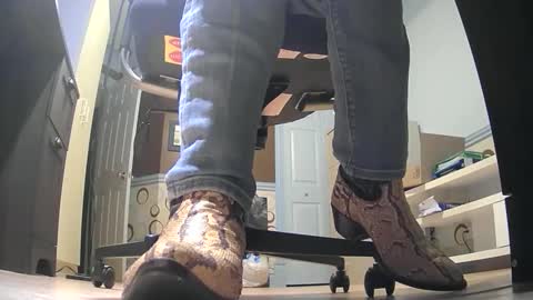 Snapshot of thecowboy_74 chatting on 25, 10, 2025 thecowboy_74 online show from 25, 10, 2025