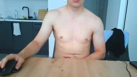 Snapshot of thecuteguy144949 chatting on 30, 5, 2026 thecuteguy144949 online show from 30, 5, 2026