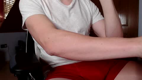 Snapshot of thedome372 chatting on 1, 2, 2025 thedome372 online show from 1, 2, 2025