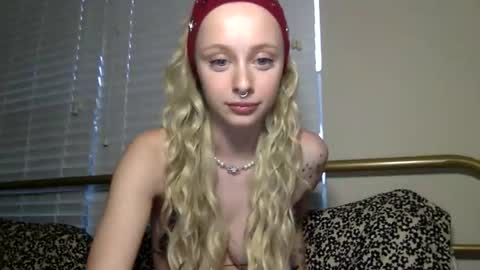 theetinyydancerrr online show from 20, 3, 2026