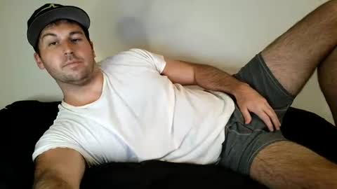 Snapshot of theetwohander chatting on 7, 7, 2026 Theetwohander online show from 7, 7, 2026