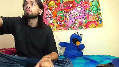 independent Model online show from 10, 1, 2025