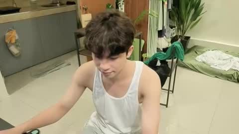 Snapshot of thegreenmagus chatting on 21, 11, 2025 Green online show from 21, 11, 2025