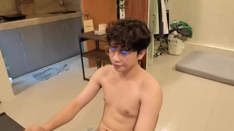 Snapshot of thegreenmagus chatting on 16, 12, 2025 Green online show from 16, 12, 2025