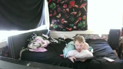 fuzzyfox online show from 25, 9, 2025