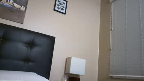 Snapshot of thehottestts chatting on 11, 11, 2025 TSAmandaTaylor online show from 11, 11, 2025