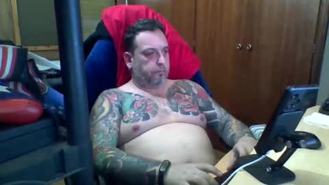 Snapshot of thekier chatting on 17, 1, 2025 thekier online show from 17, 1, 2025