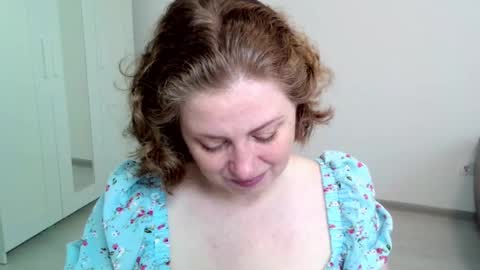 Ella online show from 16, 2, 2025