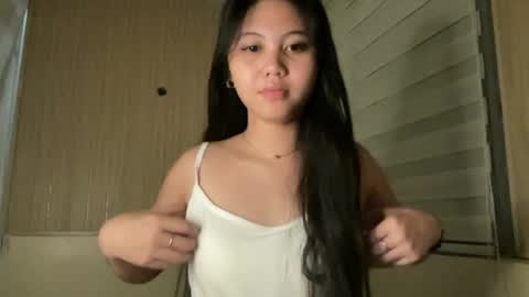 thelifeof_kiara online show from 27, 6, 2026