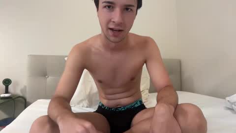 Snapshot of thelonglouie chatting on 4, 10, 2025 Louie online show from 4, 10, 2025