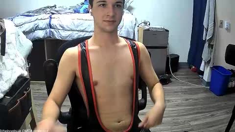 Snapshot of thelonglouie chatting on 15, 11, 2025 Louie online show from 15, 11, 2025