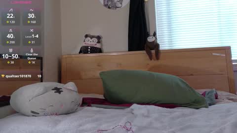 Snapshot of thelunastorm chatting on 27, 10, 2025 The Luna Storm online show from 27, 10, 2025