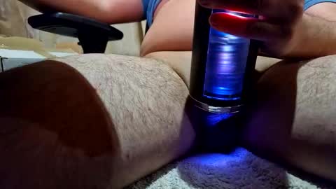 Snapshot of thematius96 chatting on 20, 12, 2025 theMatius96 online show from 20, 12, 2025