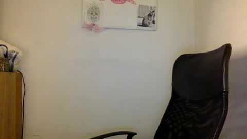 Lucy Lucy online show from 3, 1, 2025