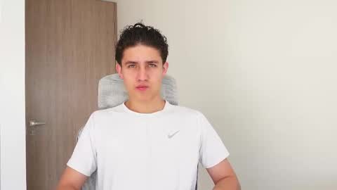 Snapshot of theohawke_ chatting on 12, 2, 2025 THEO- MATEO online show from 12, 2, 2025