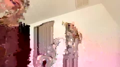 Snapshot of theoneandonlyava chatting on 10, 3, 2025 Ava online show from 10, 3, 2025