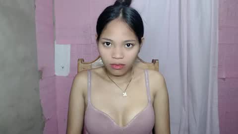 Snapshot of thepowergirll chatting on 25, 6, 2026 fin online show from 25, 6, 2026