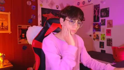 Snapshot of theprince_red chatting on 11, 11, 2025 Matt independent model online show from 11, 11, 2025