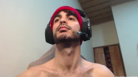 Santiago Enrique online show from 4, 1, 2025