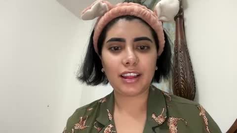 Snapshot of therealcamilabaddie chatting on 16, 12, 2024 therealcamilabaddie online show from 16, 12, 2024