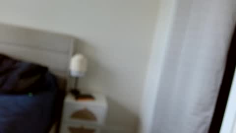 Yoshi online show from 12, 4, 2026