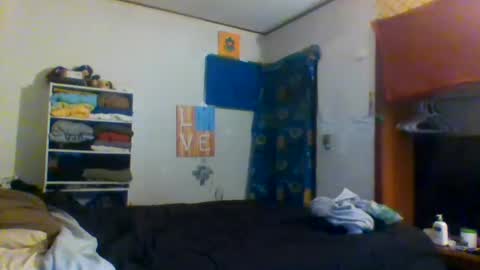 Snapshot of therealprimitive chatting on 28, 9, 2025 therealprimitive online show from 28, 9, 2025