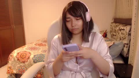 Mai online show from 5, 1, 2025