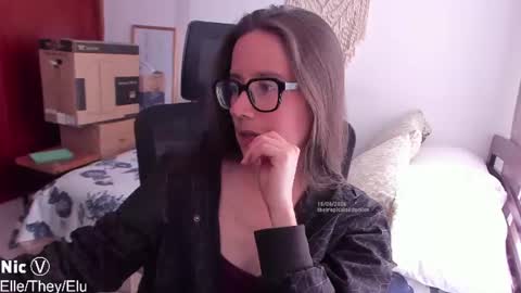 Nicole online show from 15, 6, 2026