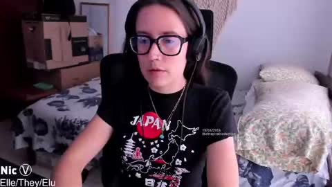 Nicole online show from 18, 6, 2026