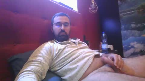 Snapshot of theviper1990 chatting on 19, 12, 2024 Carlos1990 online show from 19, 12, 2024