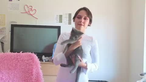 theysaidimcute online show from 7, 8, 2026