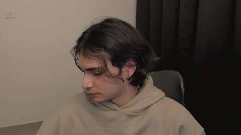 thiaan__ online show from 13, 2, 2025